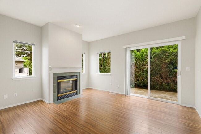 Building Photo - End Unit 2 Story Townhome Plus Bonus Office Area - 2 Car Garage