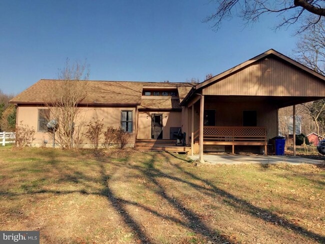 Building Photo - 811 Court House Point Rd