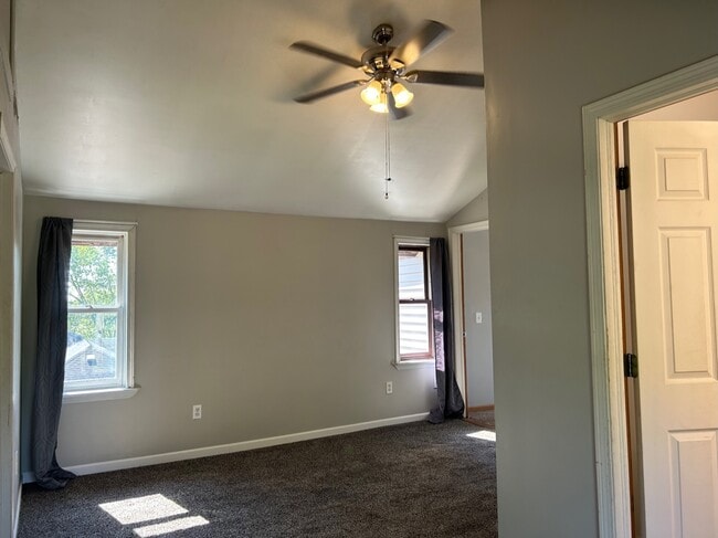 Bedroom 2 - 424 Allen St