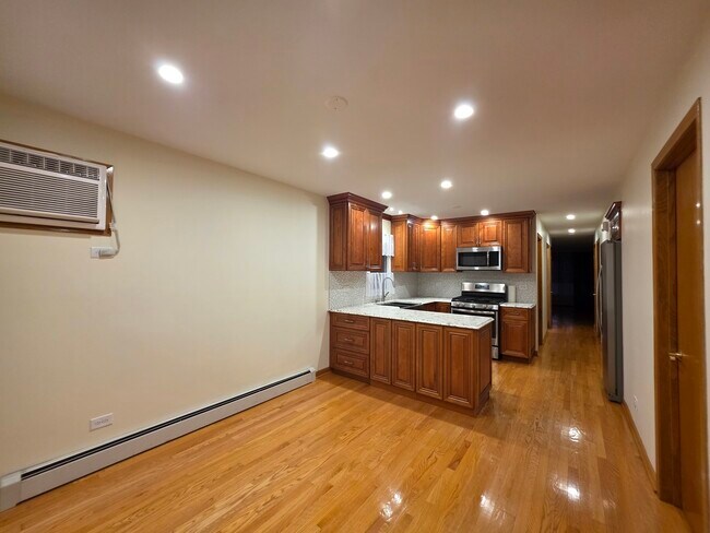 Building Photo - 7913 Nordica Ave