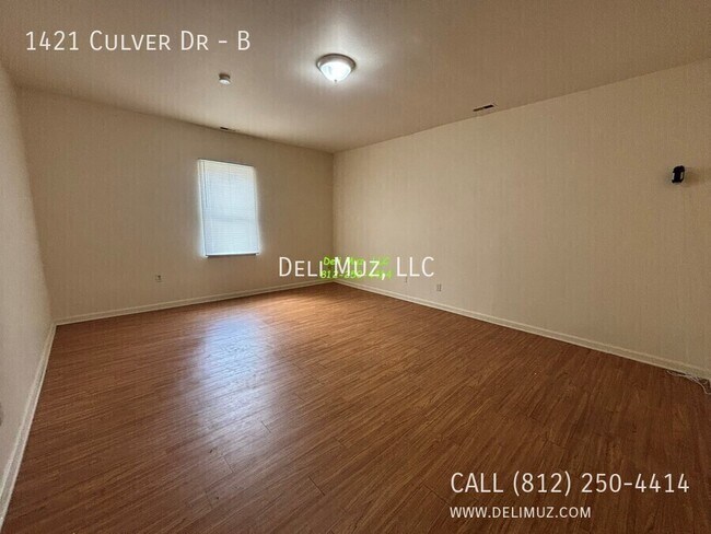 Building Photo - 1421 Culver Dr