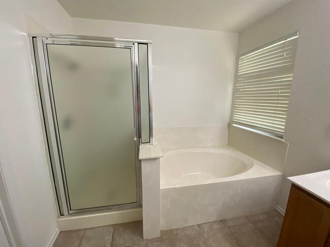 Building Photo - 151 McKennas Cove