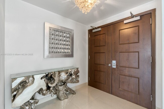 Building Photo - 3737 Collins Ave