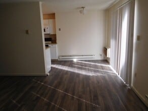 Building Photo - Totally Remodeled Two Bedroom Condo