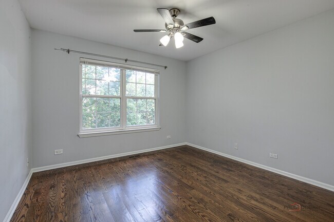 Building Photo - 1238 S Christine Ct