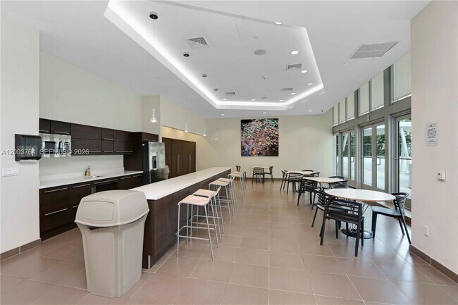 Building Photo - 79 SW 12th St