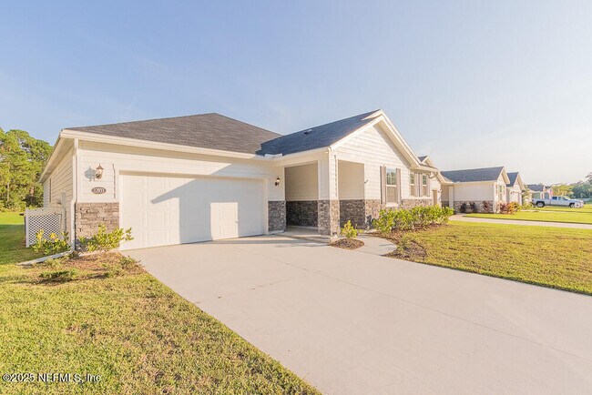 Building Photo - 12933 Logans Walk Ln