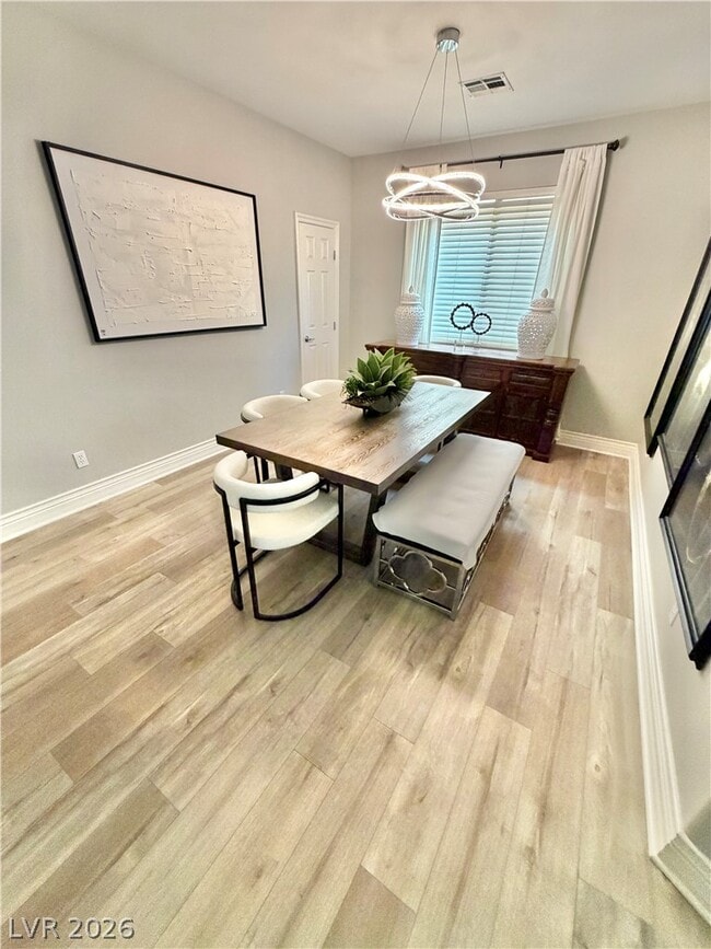 Building Photo - 399 Center Green Dr