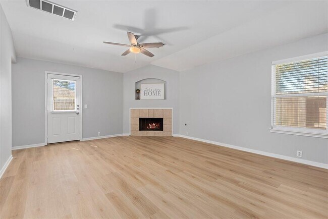 Building Photo - 11811 Skydale Dr