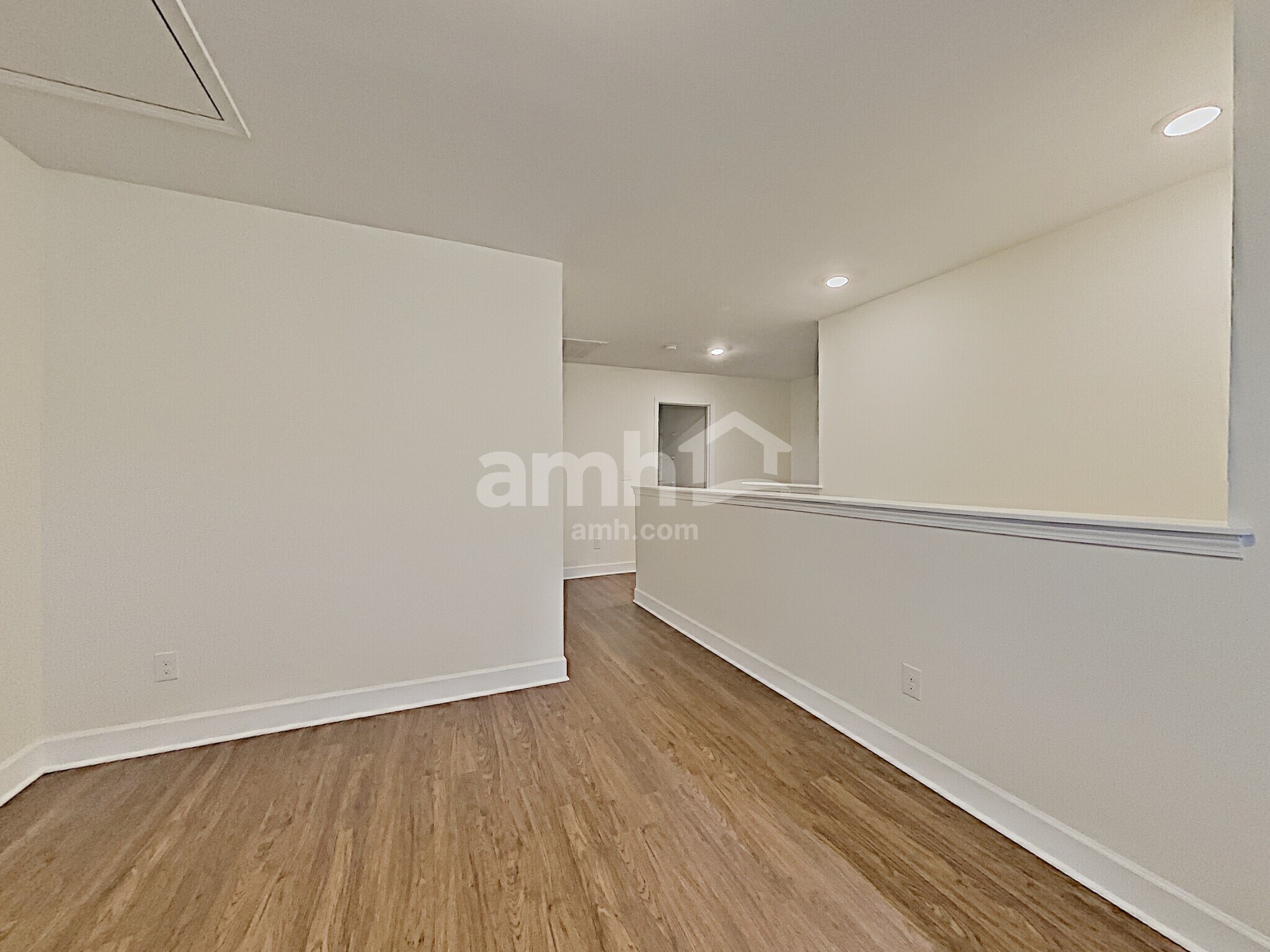 Building Photo - 4321 Longfellow Dr