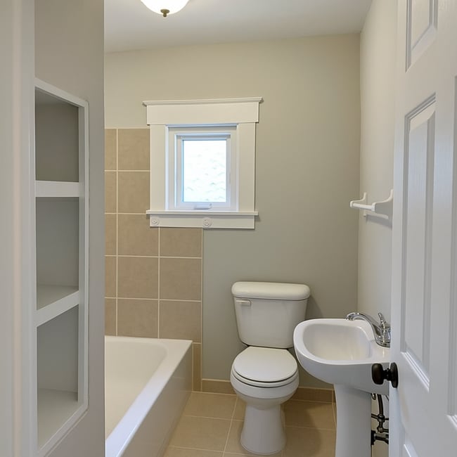 Building Photo - Newly renovated home immediately available