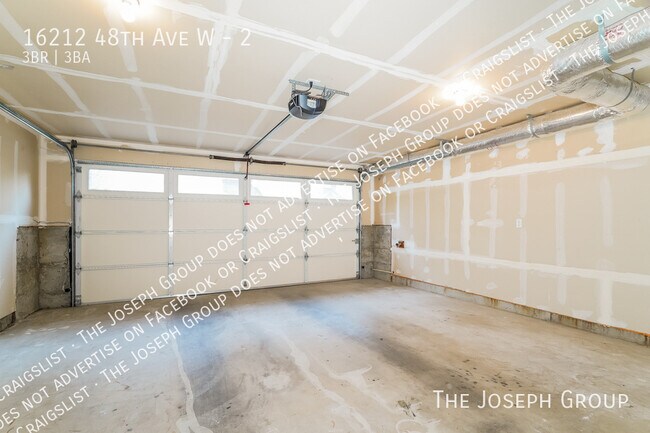 Building Photo - 16212 48th Ave W