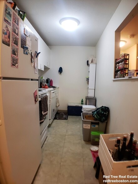 Building Photo - 122 Dustin St