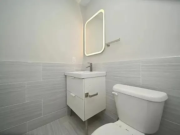 Building Photo - 1415 N 8th St