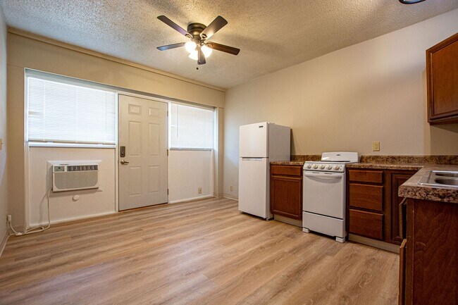 Building Photo - Westmont Apartments