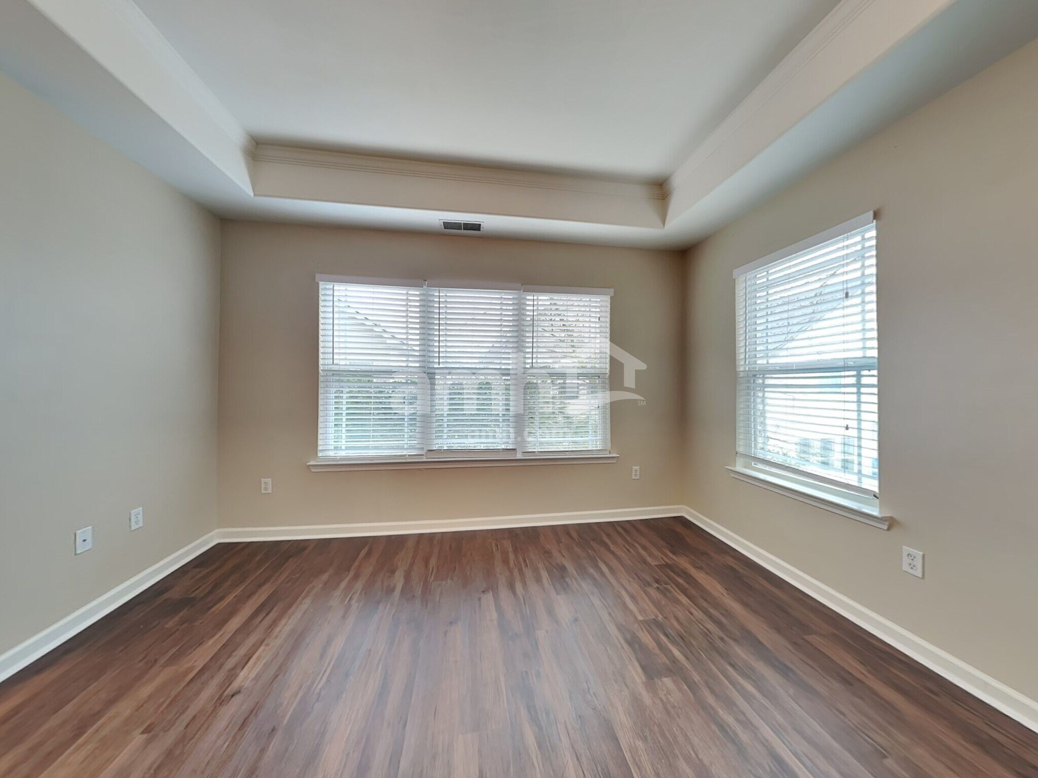 Building Photo - 75 Summer Hill Way