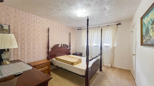 Building Photo - 9206 Hendon Ln