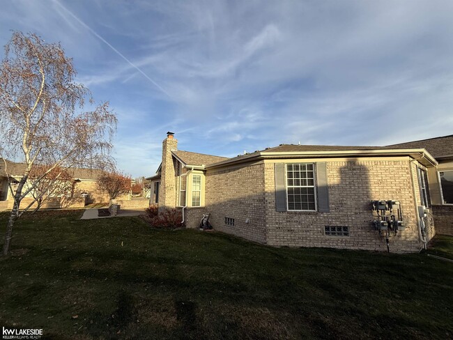 Building Photo - 50299 Highpoint Ct