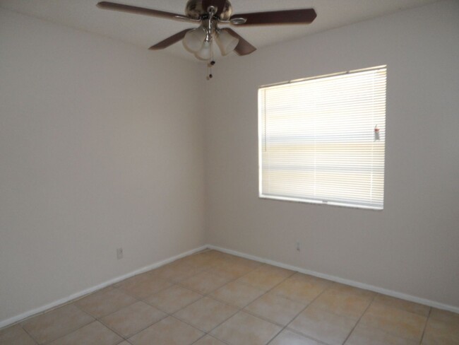 Building Photo - 2-Bed, 2-Bath Condo in Coral Springs!