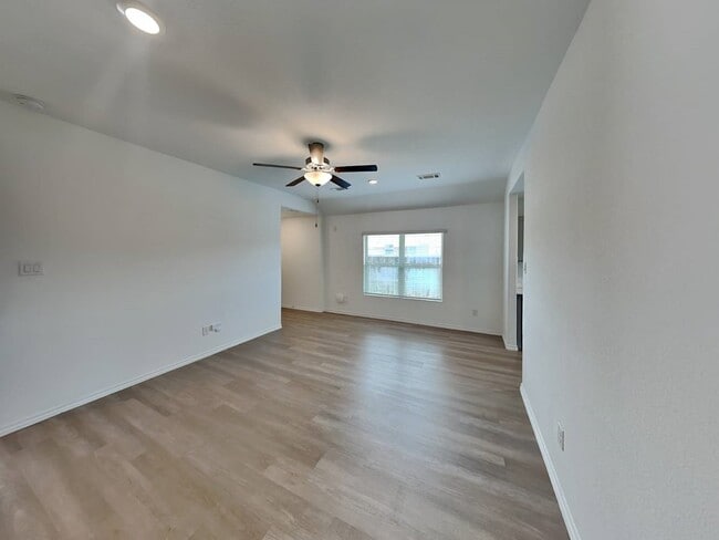 Building Photo - 22407 Sonora River Trce