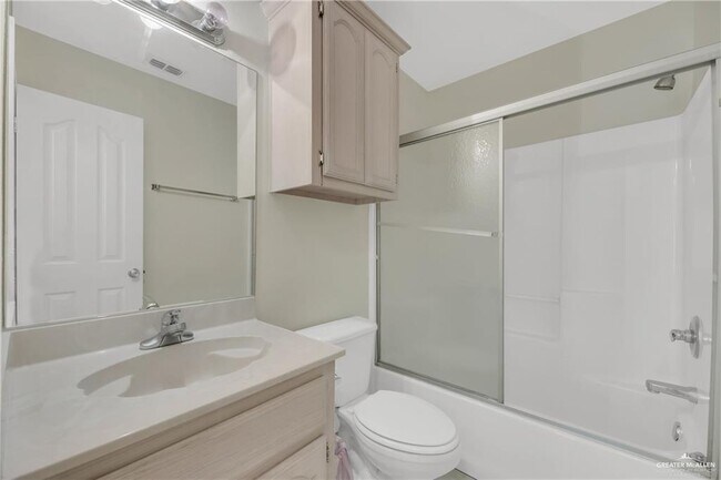 Building Photo - 20 Via Sol Dr