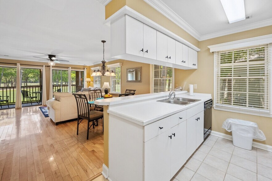 Building Photo - 1681 Weehaw Plantation Dr