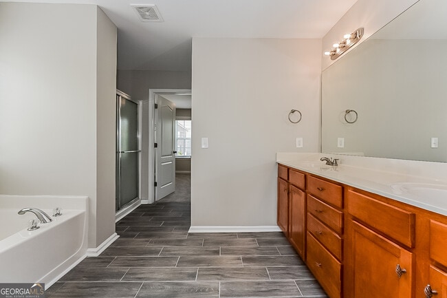 Building Photo - 6214 Baltusrol Terrace