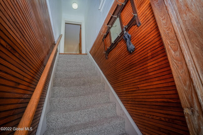 Building Photo - 140 Broad St