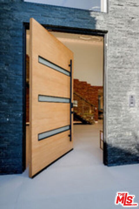 Building Photo - 25879 Chalmers Pl