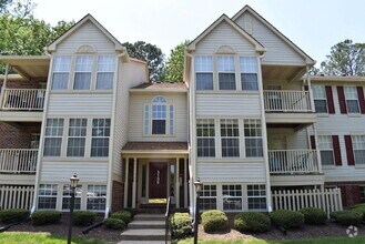 Building Photo - 2 BR, 2 BA Pemberton Oaks Condo