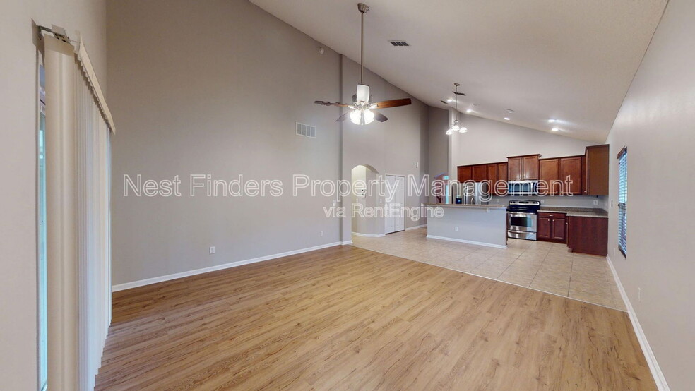 Building Photo - 105 N Aberdeenshire Dr