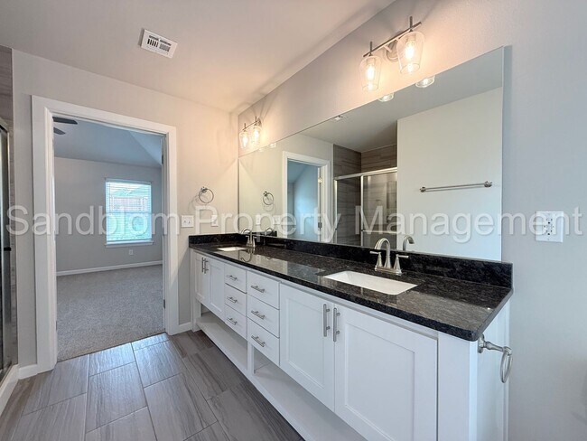 Building Photo - For Lease | Bixby | Available Now!