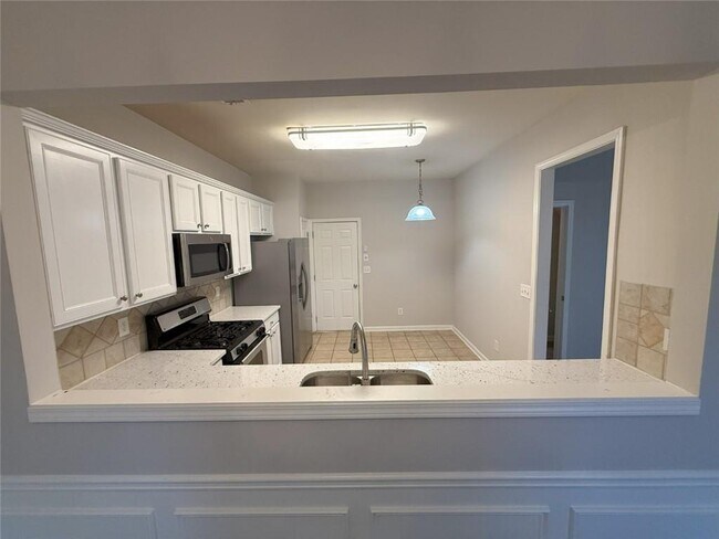 Building Photo - 13340 Marrywood Ct