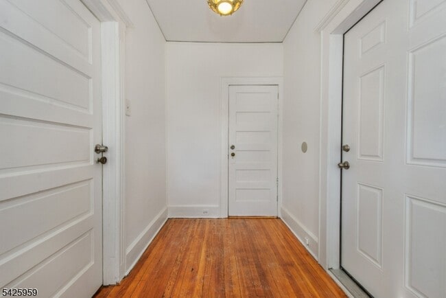 Building Photo - 51 Riggs Pl