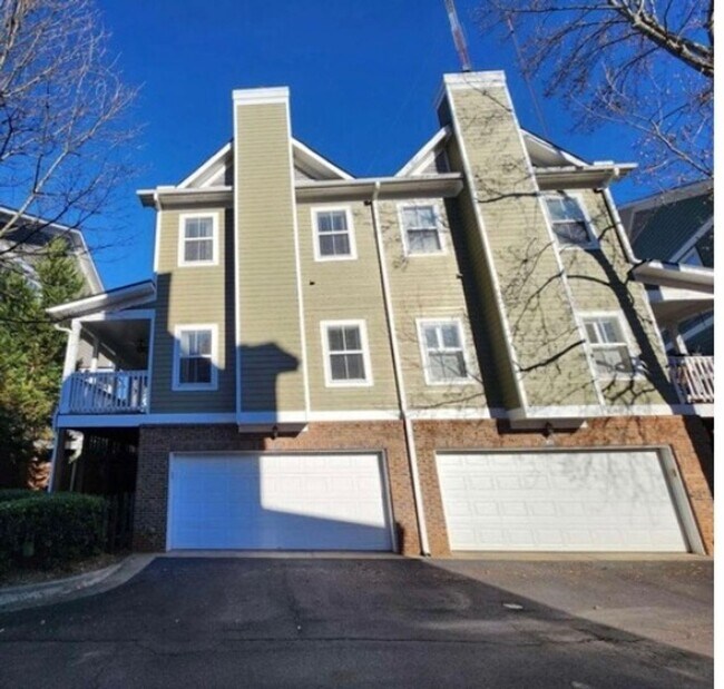 Building Photo - Elegant Intown Living in Carlyle Park – Beautiful 3BR/3.5BA Townhome