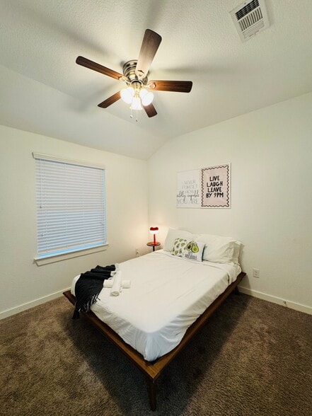 Building Photo - 8113 Wildwest Dr