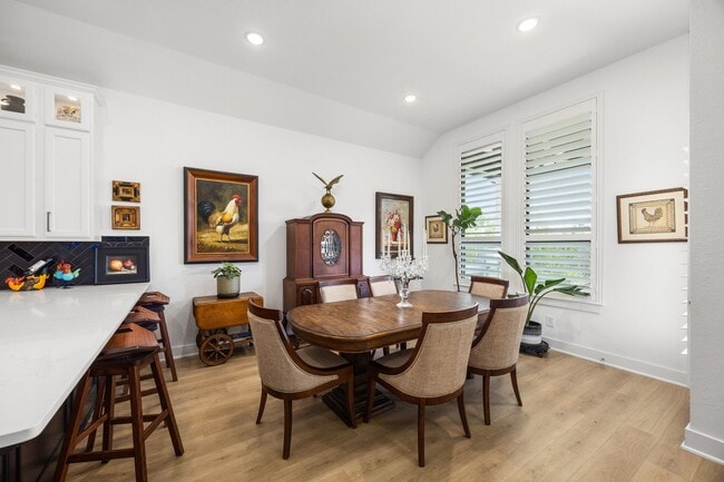 Building Photo - 17910 McClary Cardinal Dr