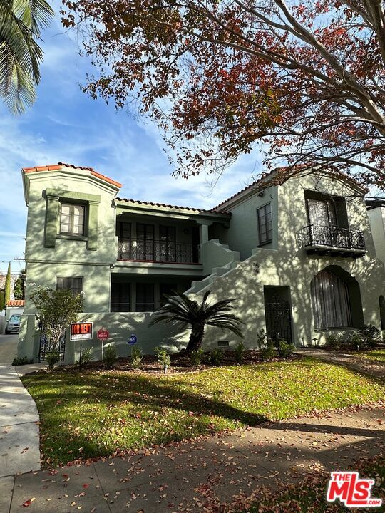 246 S Spalding Dr 246 S Spalding Dr Beverly Hills CA 90212