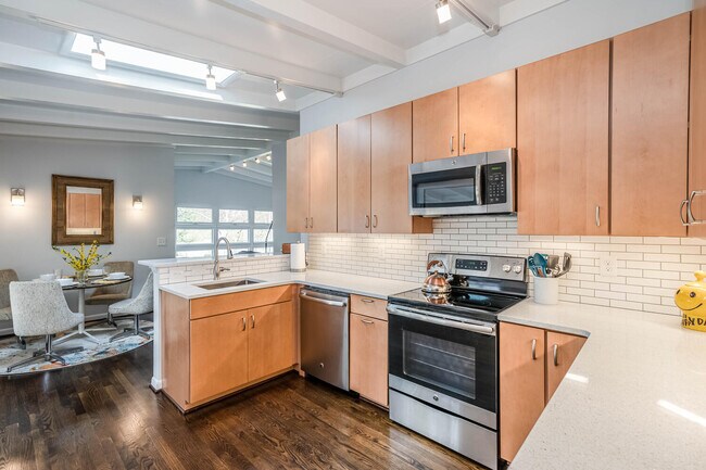 Building Photo - 1134 Baker Ln