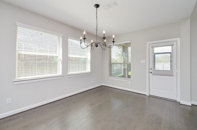 Building Photo - 18 Fountain Bend Ln