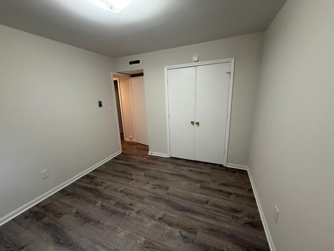 Building Photo - 3306 Belle Meade Dr