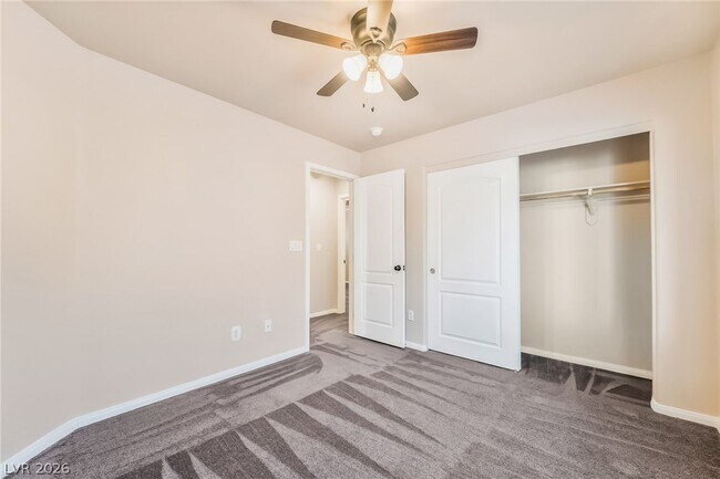 Building Photo - 10471 Masons Creek St