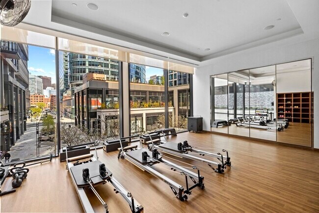 Building Photo - 133 Seaport Blvd