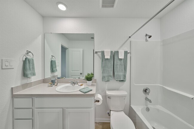 Building Photo - 3799 Solanum Dr