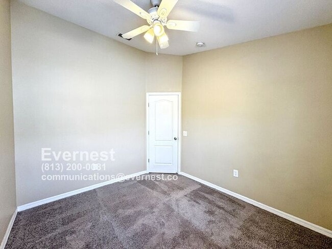 Building Photo - 12623 Kings Crossing Dr