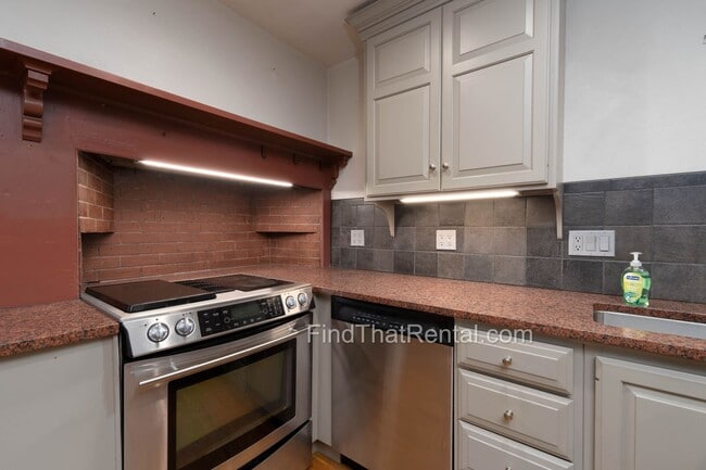 Building Photo - AVAILABLE NOW! Restored historic downtown Carlisle rental with fenced yard, pond, balcony, and ha...