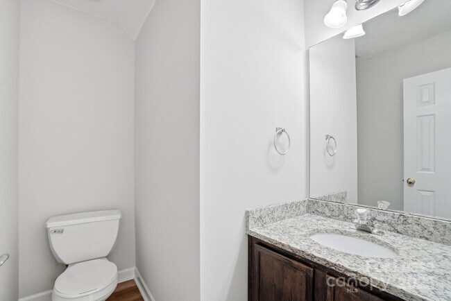 Building Photo - 2322 Pesca Ln