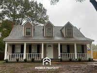 Building Photo - 2814 Baywood Dr