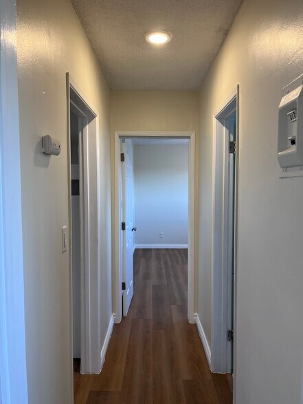 Building Photo - 4418 W 64th St