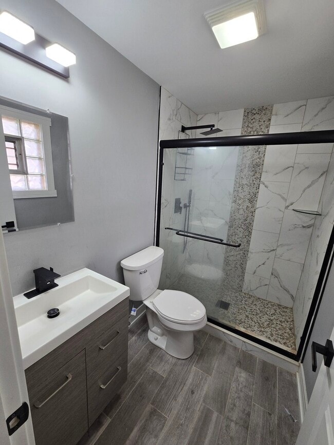 Building Photo - 6024 Birmingham St